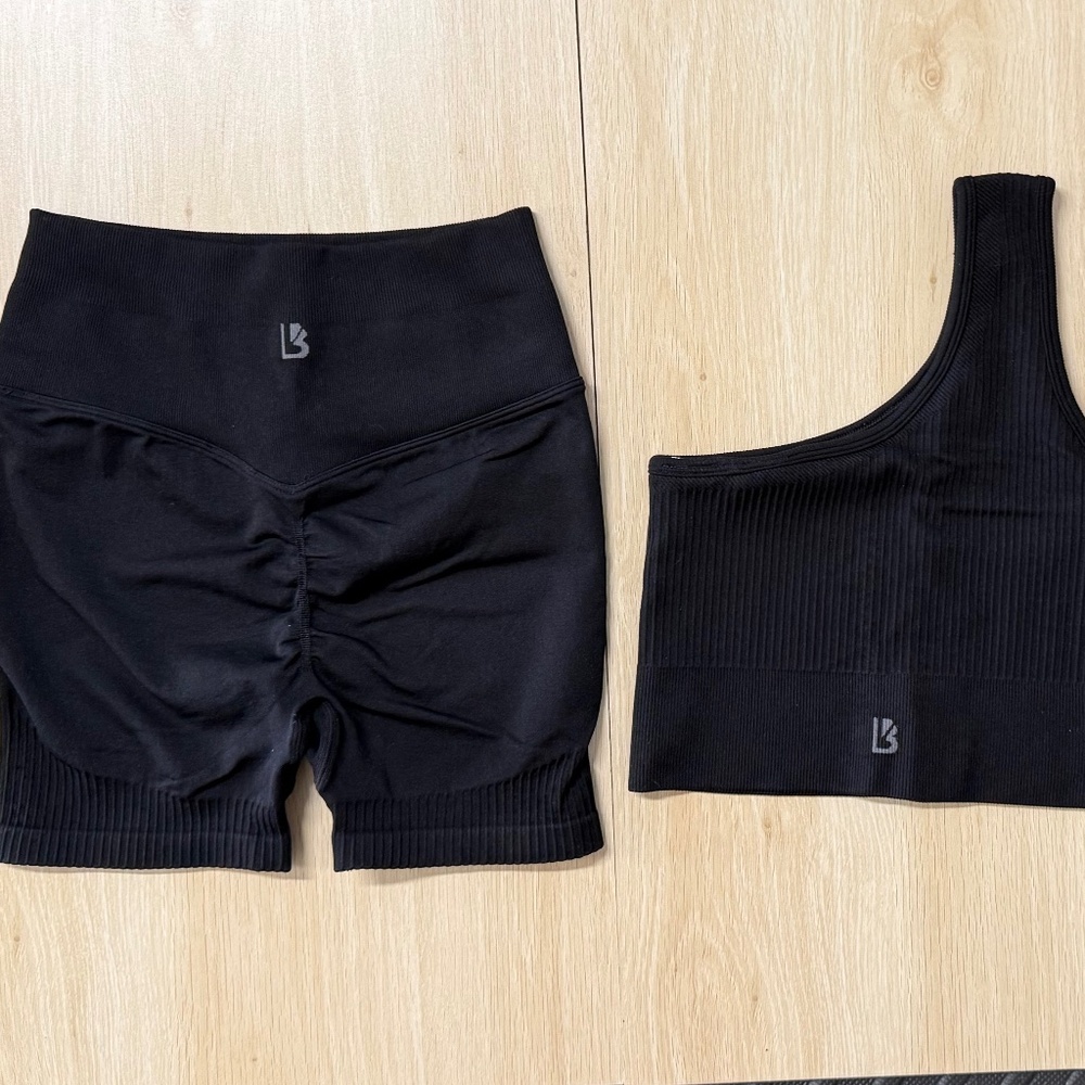 Buff bunny workout set